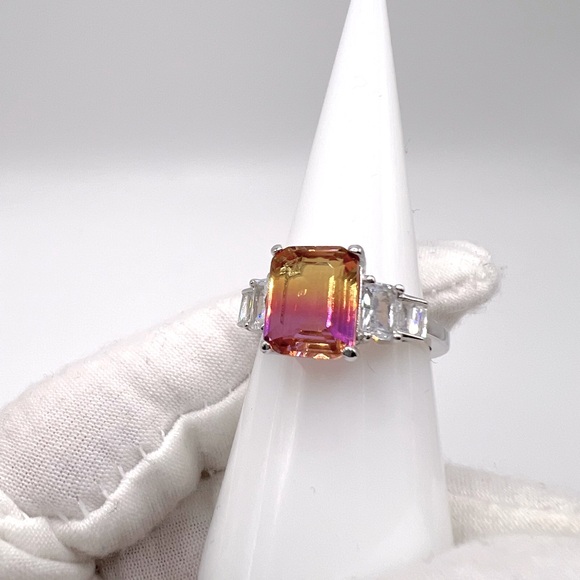 .925 Sterling Silver Padparadscha Sapphire Cz Ring - Picture 4 of 17